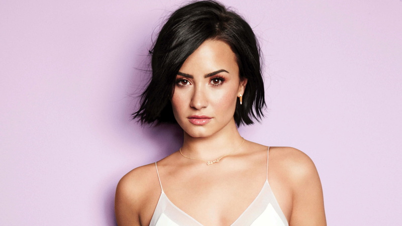 2K, Demi Lovato, Cosmopolitan, Beautiful