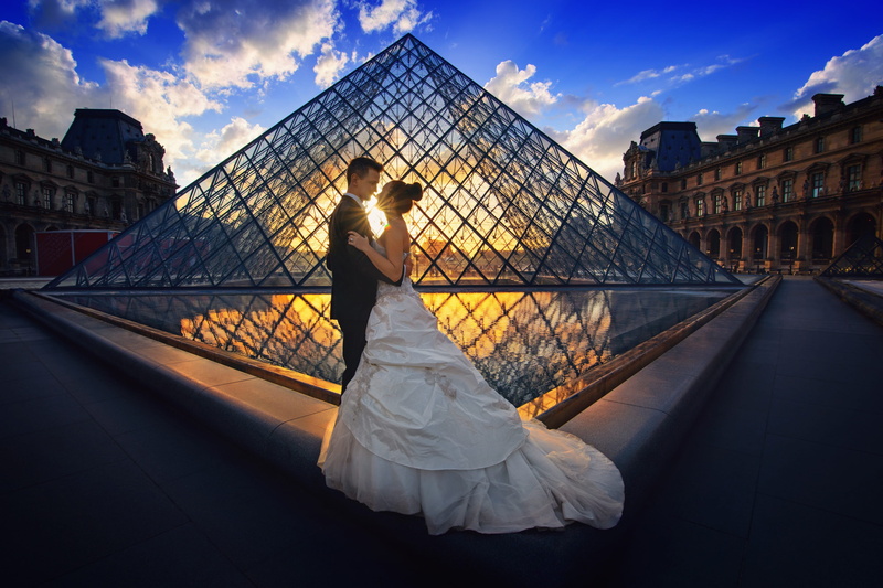 attractive, full length, outdoors, dream, love, honeymoon, standing, one person, elegant, sunshine, fervor, romantic, holiday destination, fashion, travel