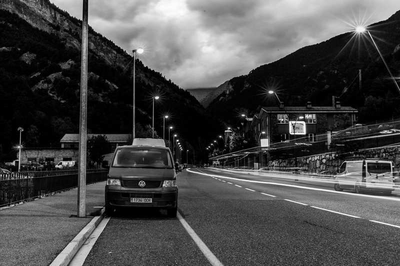 long, trails, light, cloud - sky, roadside, radar, lumiere, longue exposure, street, built structure, montagnes, trainees, outdoors, no people, trap, chaussee