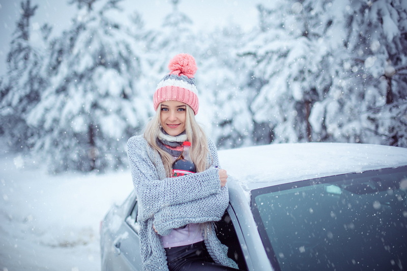 snow, women outdoors, hat, car, sweater, Sergey Shatskov, blonde, women with cars, Wool cap, smiling, women, 1080P, cold