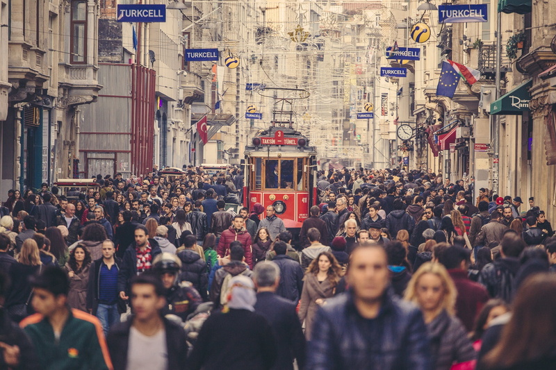tram, Istanbul, 1080P, urban scene, people, street, cityscape, crowd, everyday life, Turkey