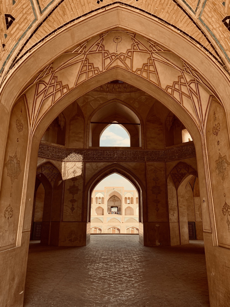 entrance, travel destinations, religion, the past, building, kashan, no people, arcade, 4K, tourism, outdoors, architectural feature, isfahan province