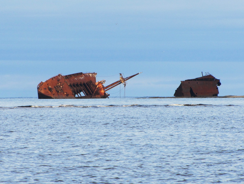 steel-hulled, mode of transportation, obsolete, no People, run-Down, Canada, crash, ship, broken, dirty, deterioration, aground, damaged, port, sinking
