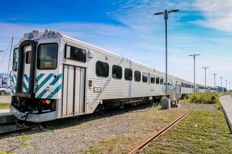 cloud - sky, passenger train, blue, abandoned, 5K, canada, old vehicles, mode of transportation, public transportation, sky, sunlight, station, train - vehicle