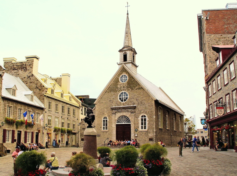 spirituality, city, nature, building, 2K, incidental people, building exterior, tower, outdoors, day, clear sky, belief, old town, place of worship, sky
