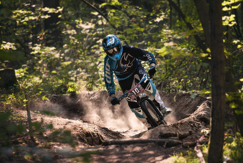 headwear, skill, crash helmet, ride, riding, helmet, downhill, 4K, cycling, bike, sports, sports clothing, extreme, leisure activity, adventure, one person