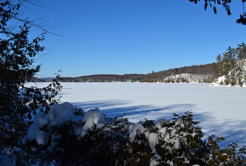 clear sky, no people, 4K, cold temperature, snow, qc, blue, non-urban scene, tranquility, winter, lac meech, snowcapped mountain, sky, copy space, water