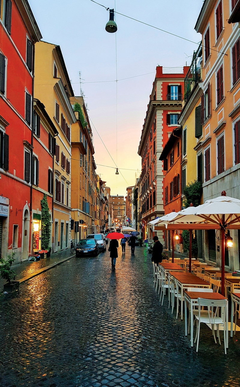 walking, canal, built structure, europe, sunset, incidental people, architecture, real people, group of people, roman, city, street, men, culture, water