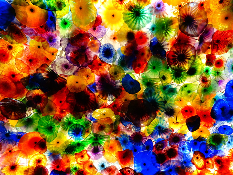 Glass Sculpture, sculpture, shape, pattern, indoors, studio shot, vibrant color, usa, red, abstract, las vegas, nevada, 5K, backgrounds, Chihuly, chaos