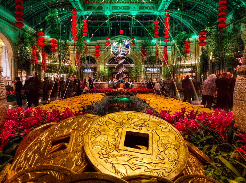 Garden, statue, Casino, sculpture, Hotel, human representation, colored, Luck, gardens, new, built structure, craft, ornate, creativity, Flower, Conservatory