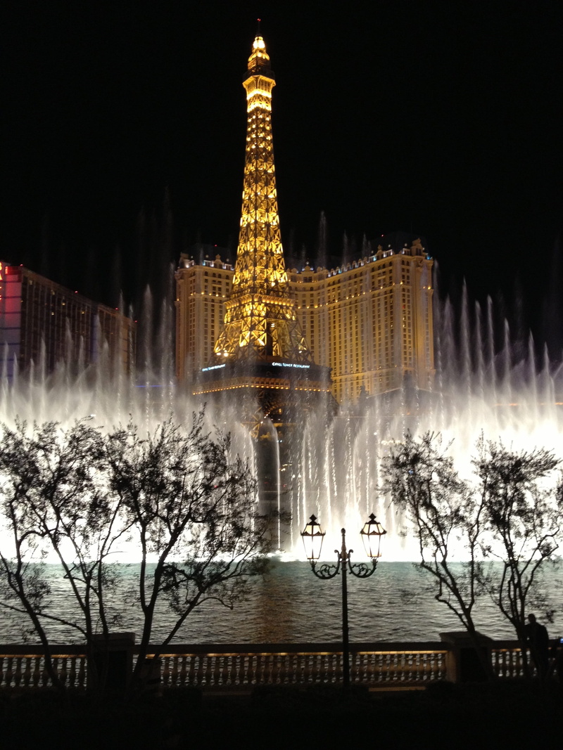 the past, fountain, architecture, nature, no people, landmark, usa, las vegas night, attraction, hotel, built structure, history, illuminated, outdoors