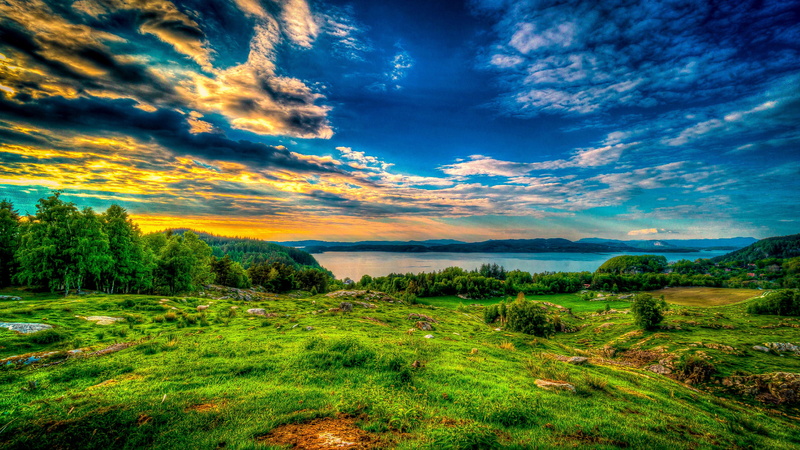 computer, green, dusk, 2K, clouds, tablet, sunset, mobile, lakes, phone, grass, mountains, trees