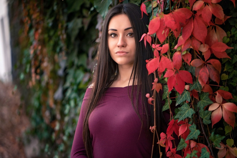 long hair, lifestyles, flowering plant, leaves, portrait, Cyril Max, standing, hair, hairstyle, leisure activity, looking at camera, beautiful woman, flower