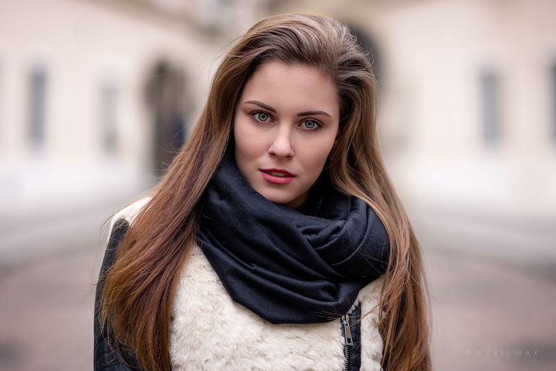 human hair, adult, one person, blue eyes, architecture, bokeh, brunette, women, outdoors, 1080P, beautiful woman, scarf, long hair, hair, clothing, portrait