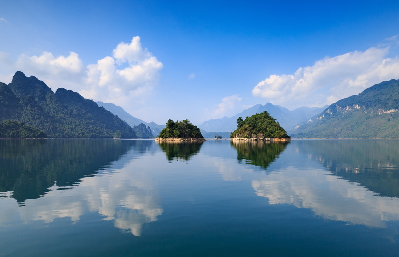 na hang, mountains, near, nature, sky, beauty in nature, viet nam, no people, tranquility, idyllic, symmetry, 4K, tuyen quang, cloud - sky, tranquil scene