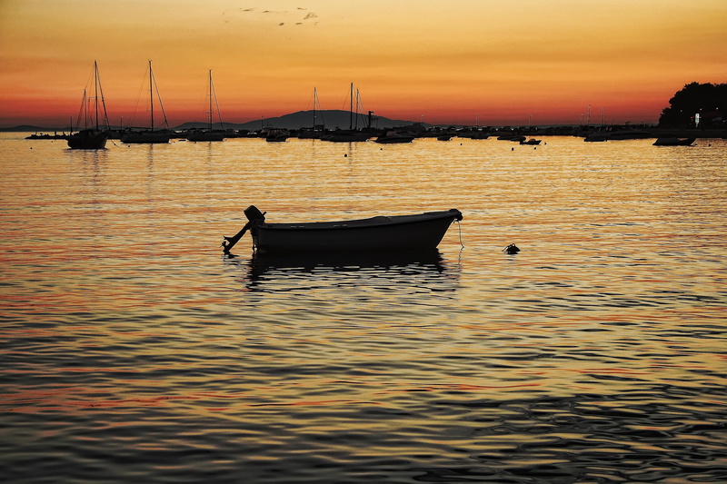outdoors, 4K, sea, nautical vessel, orange color, pag, waterfront, summer, sailboat, men, ship, travel, reflection, port, water, rowboat, sunset, nature