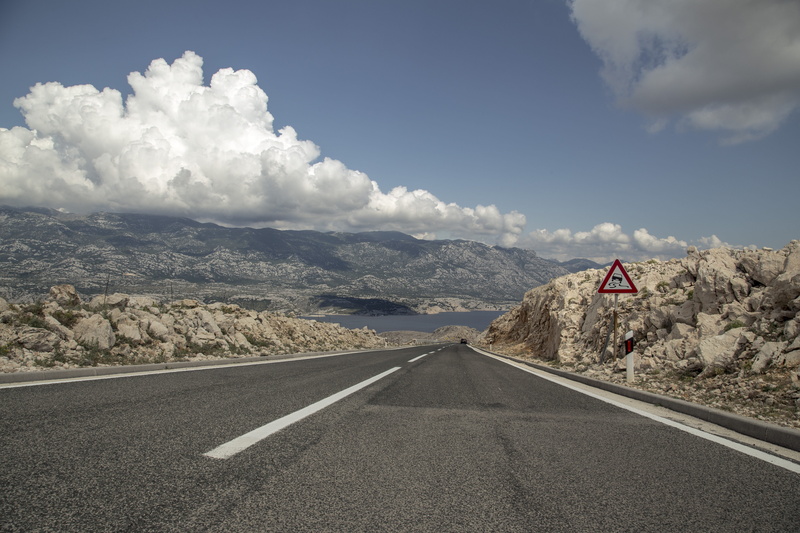 diminishing perspective, road marking, cloud - sky, empty road, transportation, outdoors, day, nature, marking, scenics - nature, 5K, rocks, sky, raad