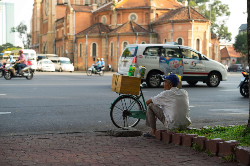 men, mode of transportation, car, bike, building exterior, vietnam, vietnamese, outdoors, transportation, incidental people, asian, land vehicle, motor vehicle