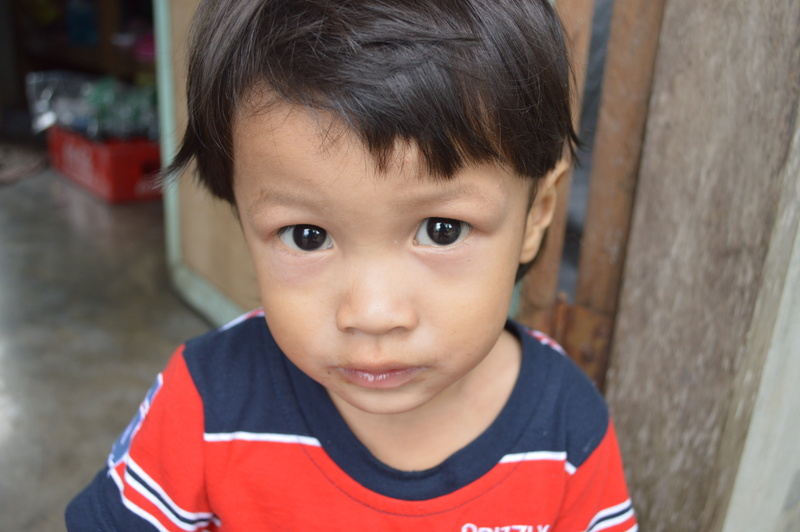 kid, kids play, emotion, filipino boy, close-up, headshot, child, looking at camera, males, front view, handsome, filipino, men, young, playing, cute, casual clothing