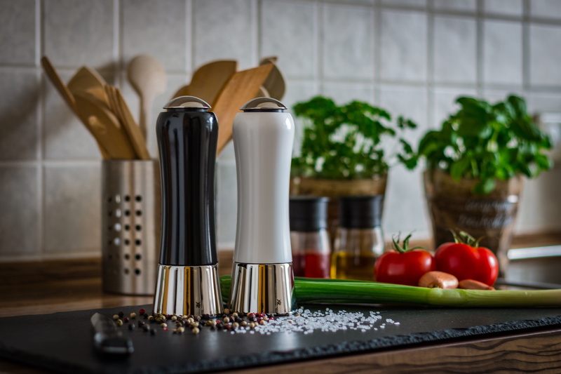ingredient, salt - seasoning, grains, 5K, condiment, coarse salts, season, two, no people, kitchen utensil, domestic kitchen, spice, decoration, pepper - seasoning