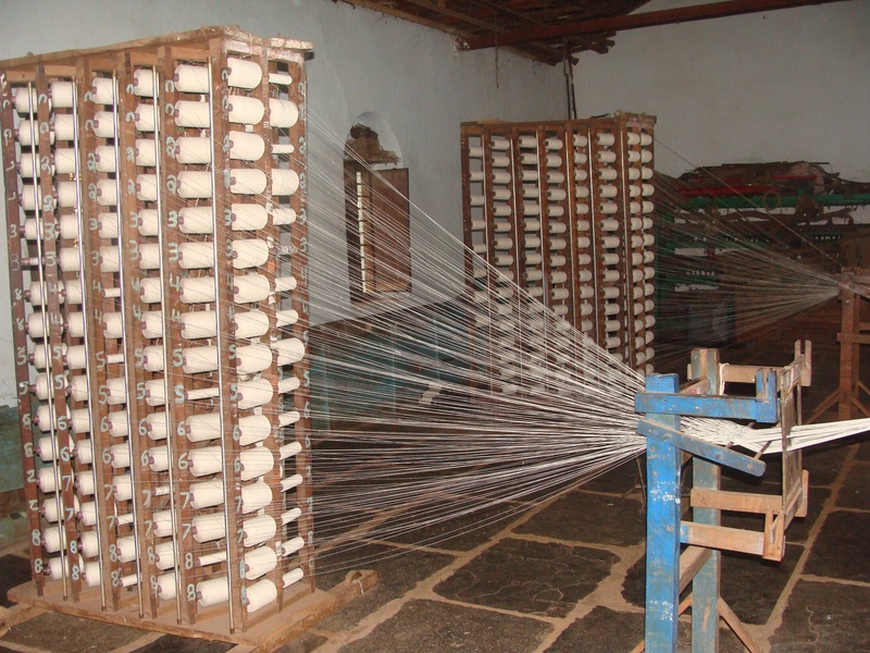 architecture, building, still life, yarn making, weaving, garag, 2K, wood - material, tradition, coarse cloth, flooring, flag cloth, large group of objects