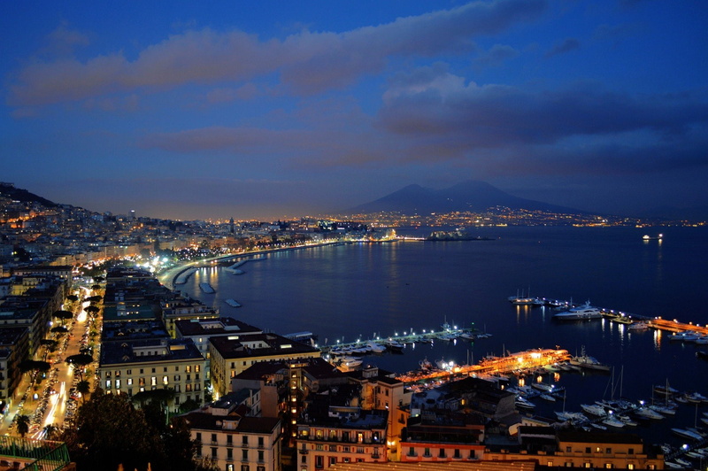 1080P, Napoli