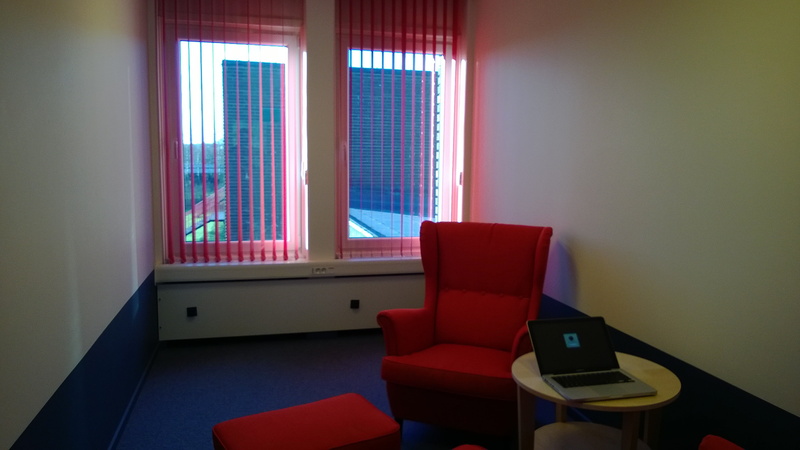 computer, indoors, education, seat, modern, domestic room, table, chair, armchair, architecture, empty, light, 2K, red, office chair, no people, furniture