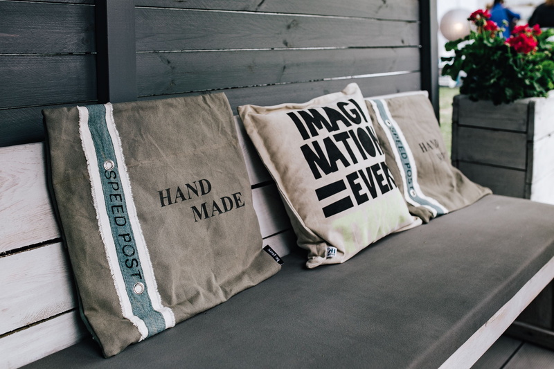 architecture, text, inspired, wood - material, scandi, communication, dutch, no people, interior, plant, paper, western script, room, box, day, accesories