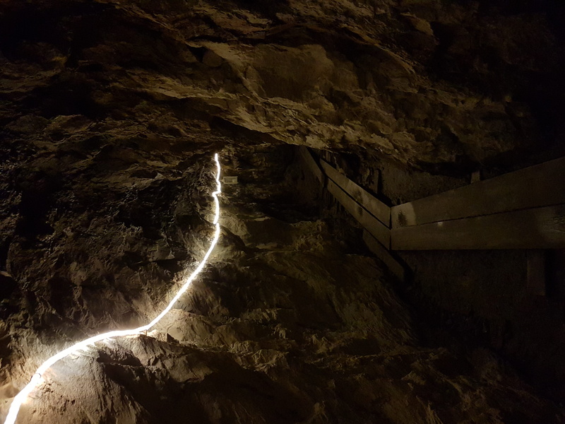 lend, solid, tunnel, formation, rock formation, motion, rock - object, outdoors, austria, österreich, water, no people, latern, architecture, mountain