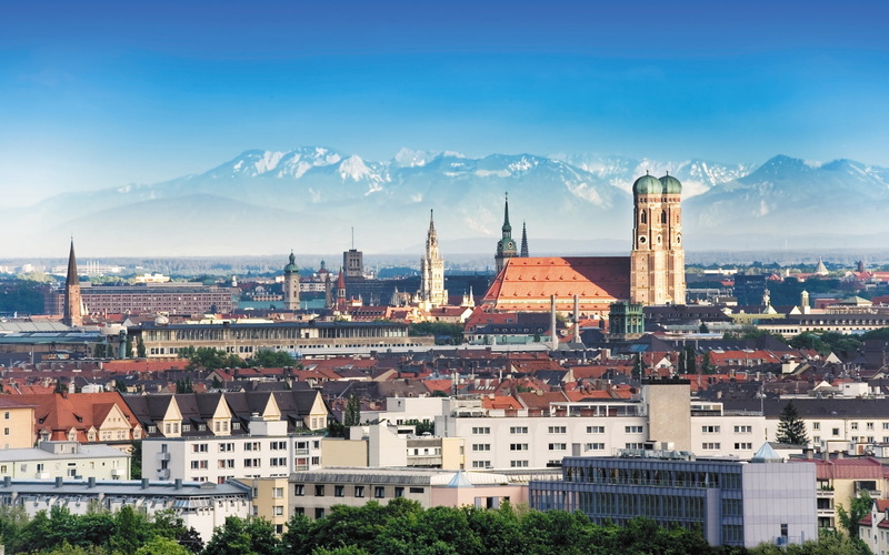 720P, dome, urban Scene, architecture, city, medieval, townscape, sunset, place of worship, town, munich, urban Skyline, crowded, day, dusk, building