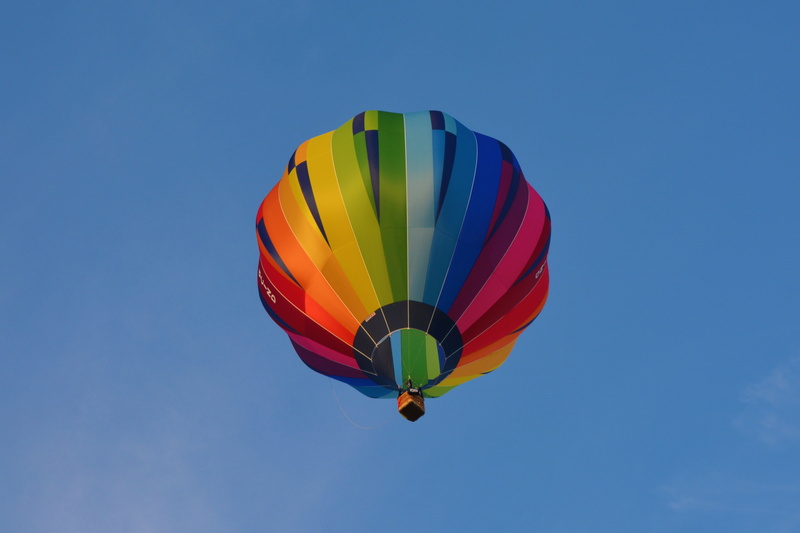 bright, ballooning festival, freedom, outdoors, rainbow, basket, adventure, transportation, people, nature, wind, flight, ballooning, sky, blue, 4K, day
