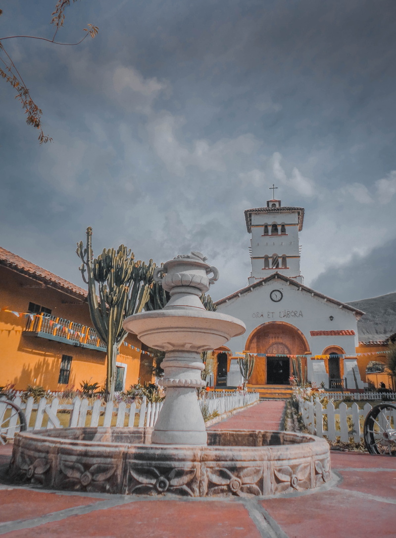 architecture, belief, steeple, city, nature, no people, perú, transportation, vehicle, day, downtown, spire, cajamarca, place of worship, metropolis, built structure