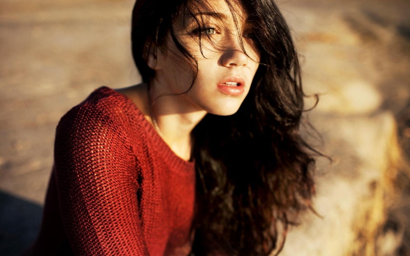 face, Emily Rudd, long hair, women, looking away, brunette, red sweater, 720P, sweater, depth of field