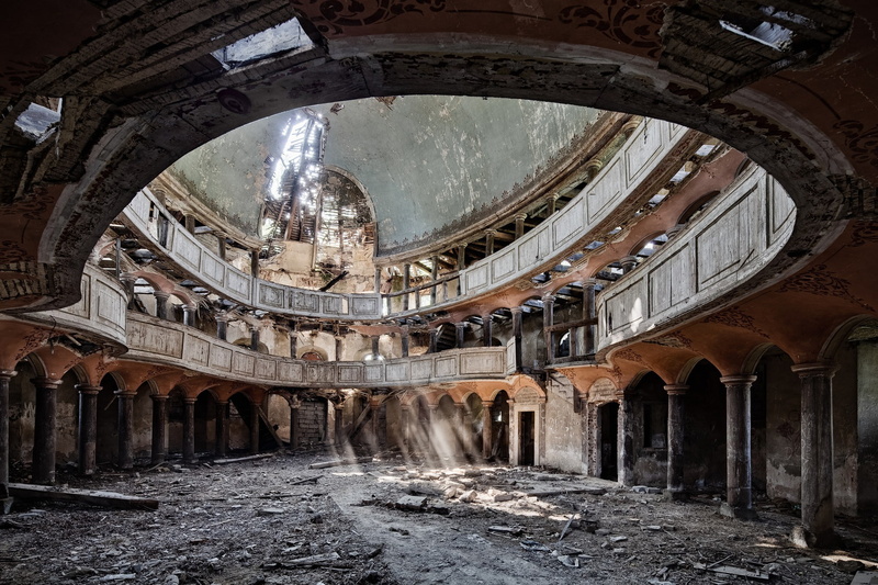 sun rays, old building, architecture, pillar, dirt, abandoned, column, 1080P, building, arch, dome, balcony
