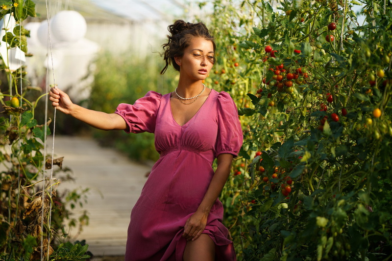 women, dark hair, 1080P, Planthouse, model, Eikonas, standing, women indoors, plants, tomatoes, 500px, dress