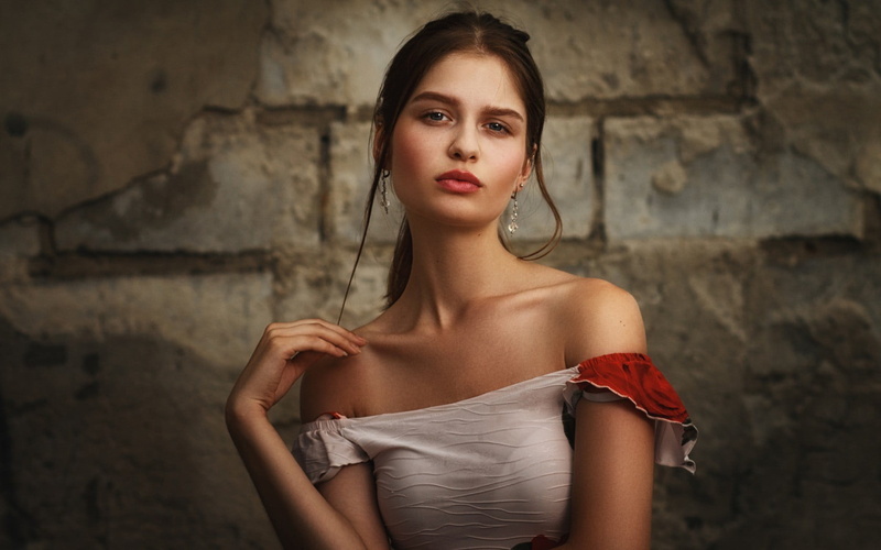 contemplation, fashion, face, waist up, depth of field, 720P, young women, wall - building feature, bare shoulders, long hair, one person, front view