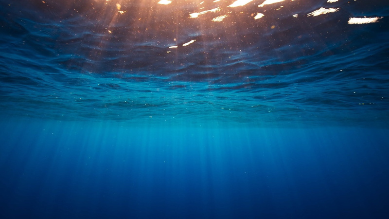 the ocean, solnechnyiy, rays, light, bigblue, underwater, blue, depth, glare, 1080P