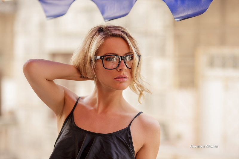 young adult, focus on foreground, looking at camera, blonde, hair, Deana Hendry, beautiful woman, lifestyles, women, real people, hairstyle, front view