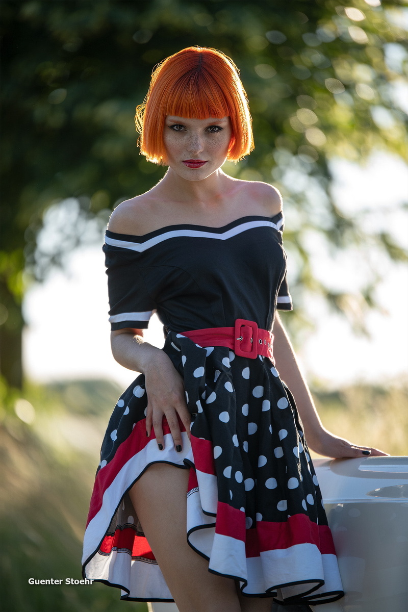 redhead, beautiful woman, bare shoulders, polka dot, portrait, women, nature, freckles, standing, one person, focus on foreground, Guenter Stoehr, 500px