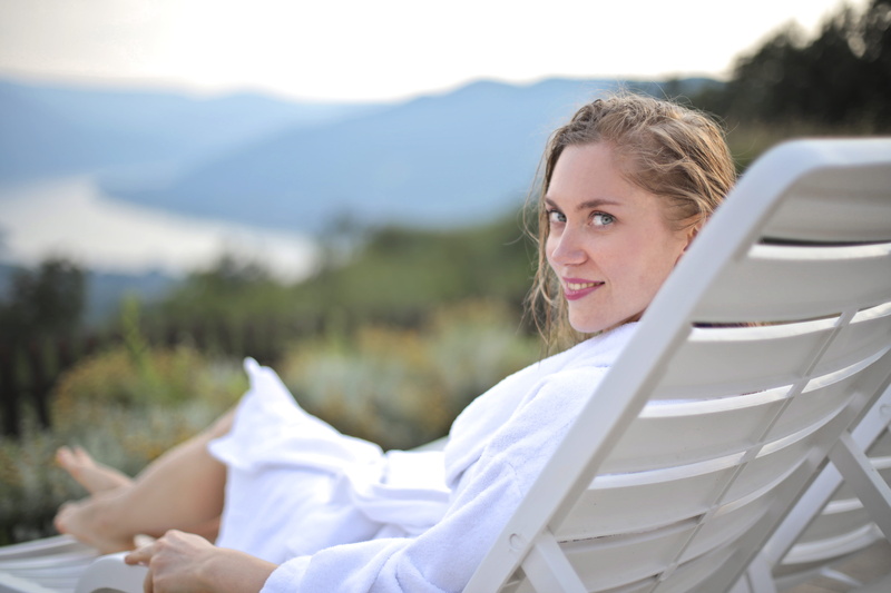 pool, leisure, lying, sit, lifestyles, sitting, happiness, blonde, deck, enjoyment, focus on foreground, leisure activity, young adult, selective, reclining
