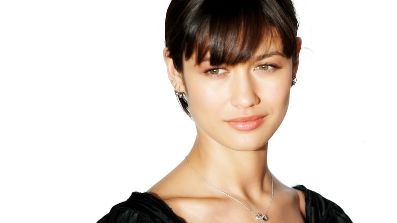 necklace, model, necks, women, brunette, 1080P, face, green eyes, closeup, Olga Kurylenko, actress