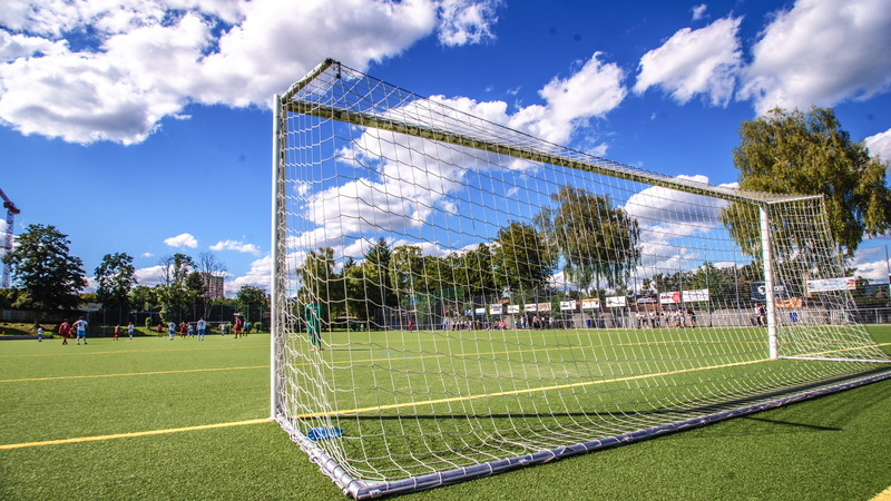 competition, sports ground, tree, sky, sport, day, amateur football, soccer field, field, grass, soccer goal, nature, cloud - sky, team sport, 5K, plant