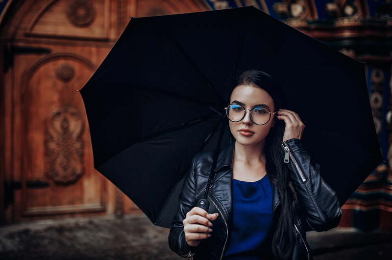 face, women with glasses, portrait, 2K, women outdoors, Hakan Erenler, umbrella, brunette, Anastasia Stakh, leather jackets, black hair, long hair, women