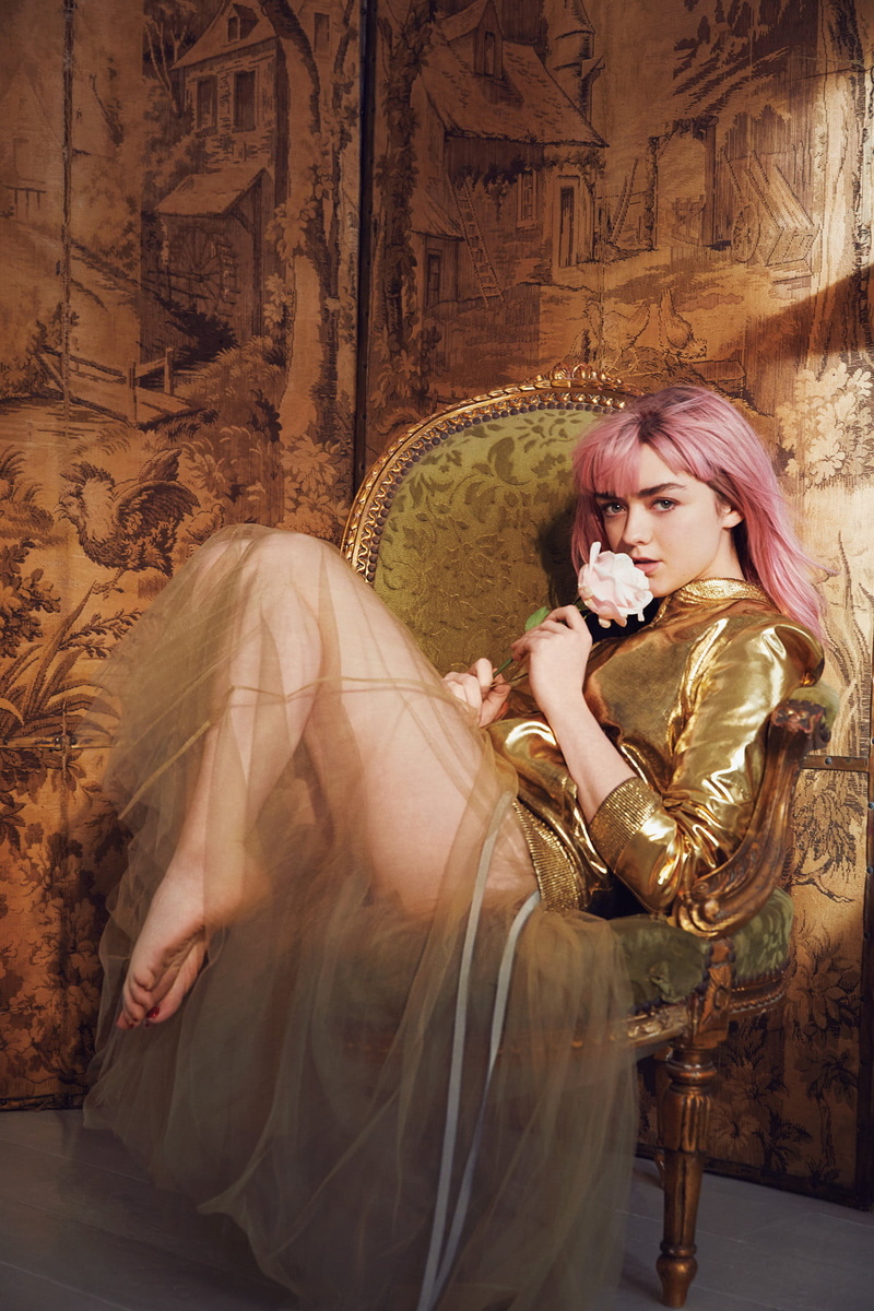 barefoot, painted toenails, Maisie Williams, women, pink hair, feet, sitting, actress, 720P