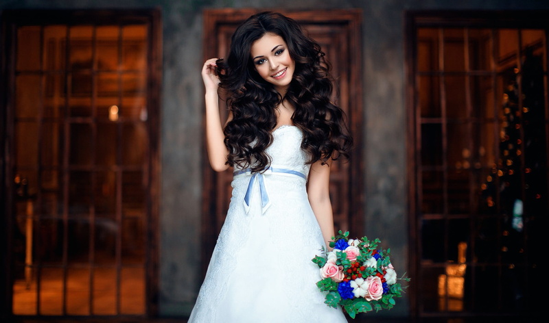 newlywed, one person, bride, celebration, fashion, outdoors, clothing, beautiful woman, adult, wedding, hairstyle, wedding dress, women, smiling, long hair