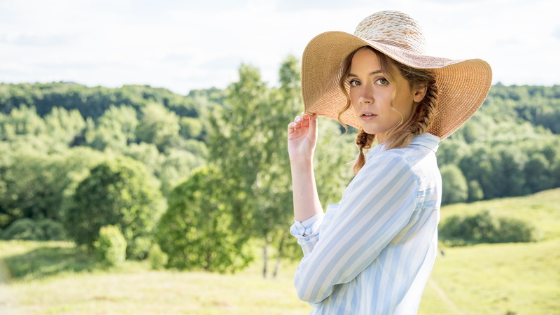 waist up, day, Ksenia Kokoreva, 2K, one person, clothing, smiling, women, looking at camera, beautiful woman, hair, nature, braids, hat, sun hat, leisure activity