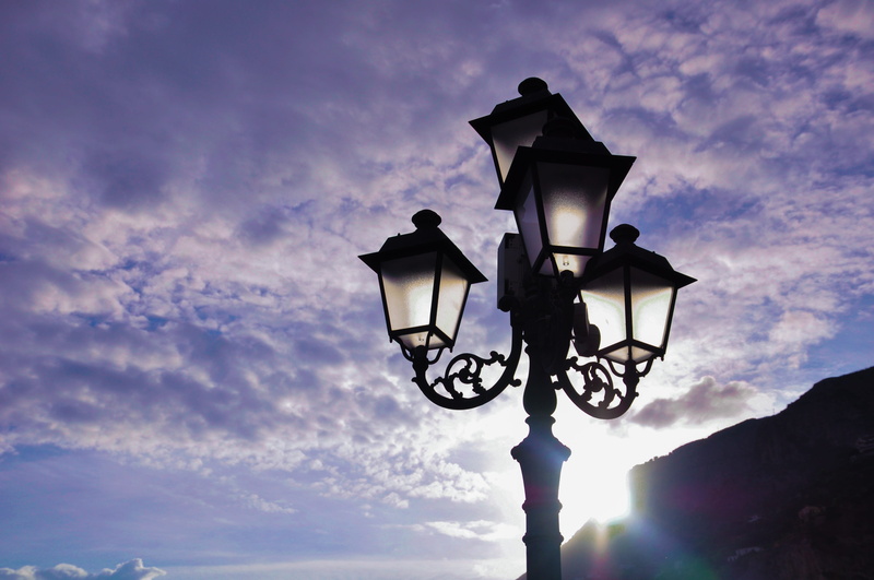 dusk, streetlight, light, lamppost, low angle view, outdoors, lighting equipment, 4K, nature, gas light, lantern, sunset, street light, day, electric light