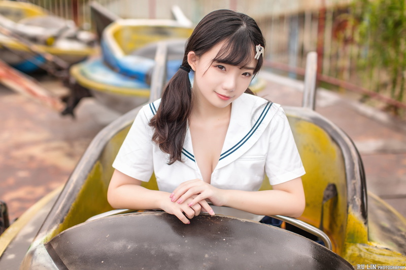 cosplay, model, pigtails, schoolgirl, depth of field, women, outdoors, 1080P, Ning Shioulin, brunette, school uniform, Asian, sitting, sailor uniform
