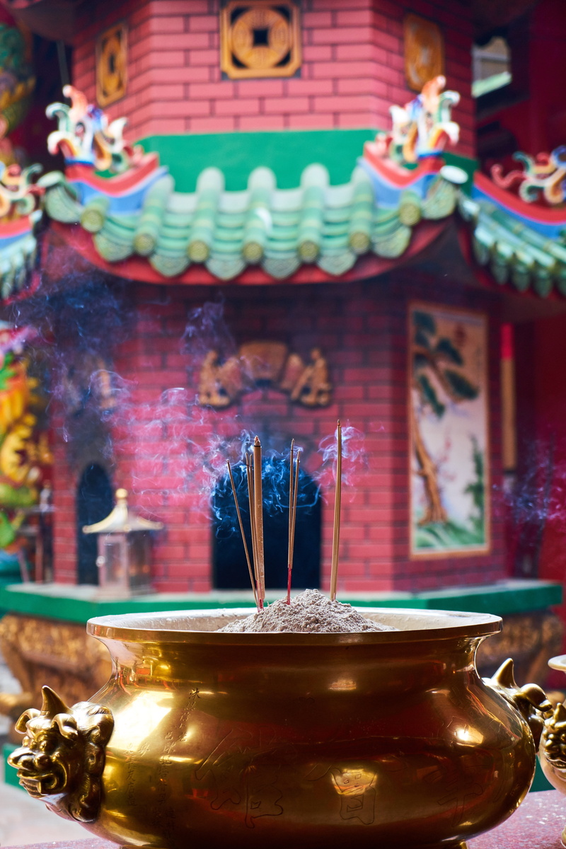 hinduism, red, belief, lighting equipment, peace, chinese, burning, gold, spirituality, ritual, electric lamp, shrine, travel, architecture, indoors, aesthetics