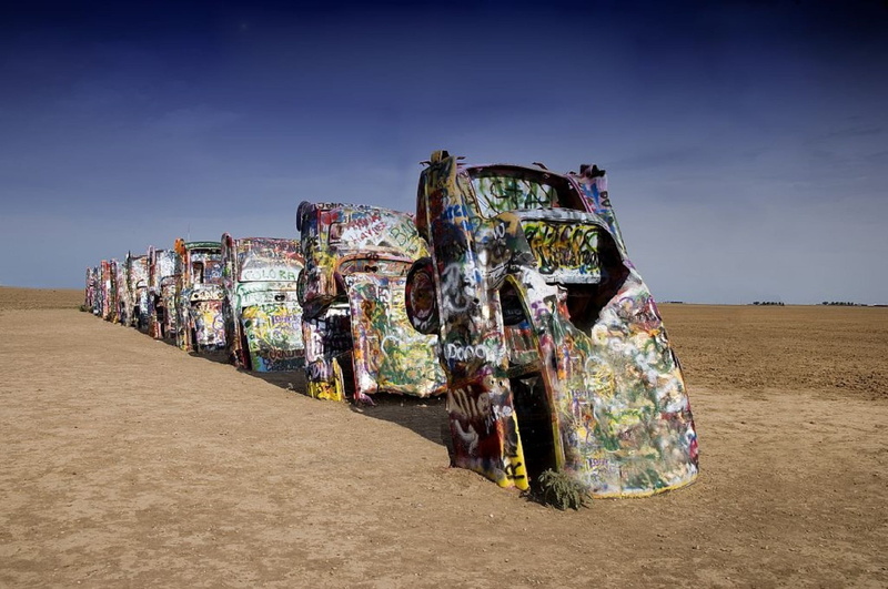 absence, ant farm, obsolete, garbage, scraped, usa, metal, cars, texas, pollution, attraction, sculpture, desert, Amarillo, blue, landmark, day, junk, buried